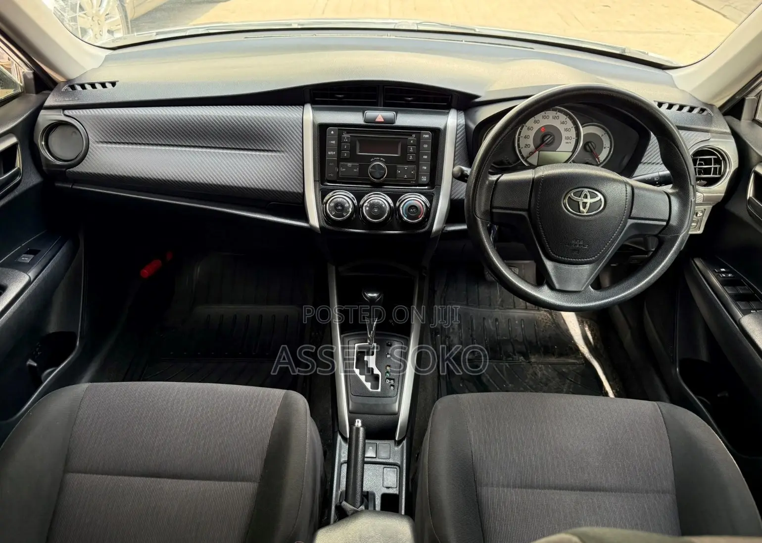 Toyota Corolla Fielder 2015 Silver