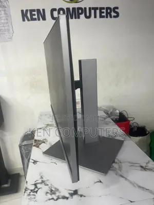 HP EliteDisplay E243 23.8-Inch Borderless Full HD IPS Monitor