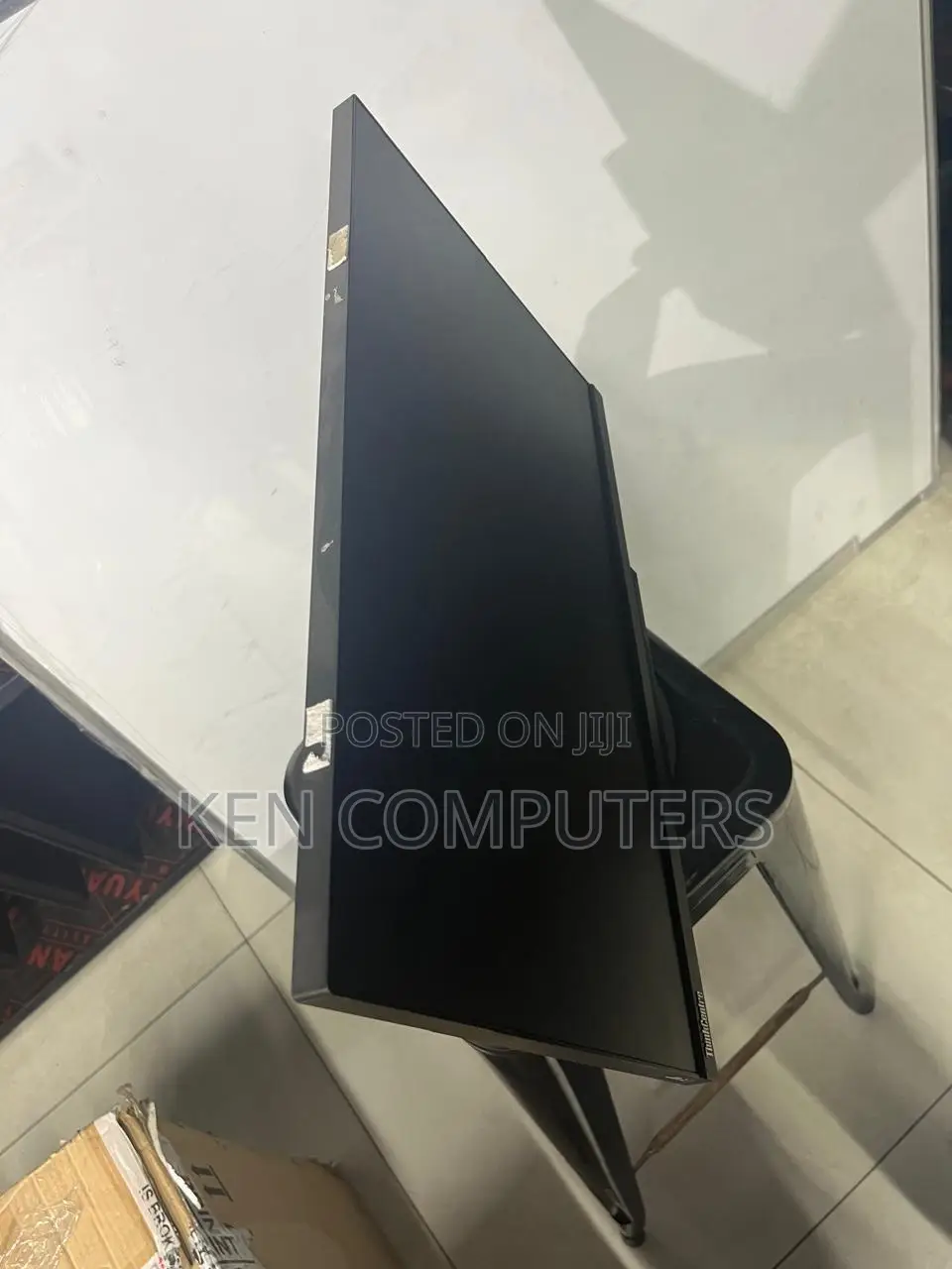 Lenovo ThinkCentre Tiny-in-One 24 Modular Borderless Monitor