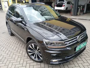 Volkswagen Tiguan 2.0T SE R-Line Black 2021 Black