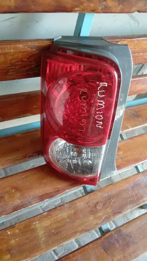 Toyota Rumion Taillight