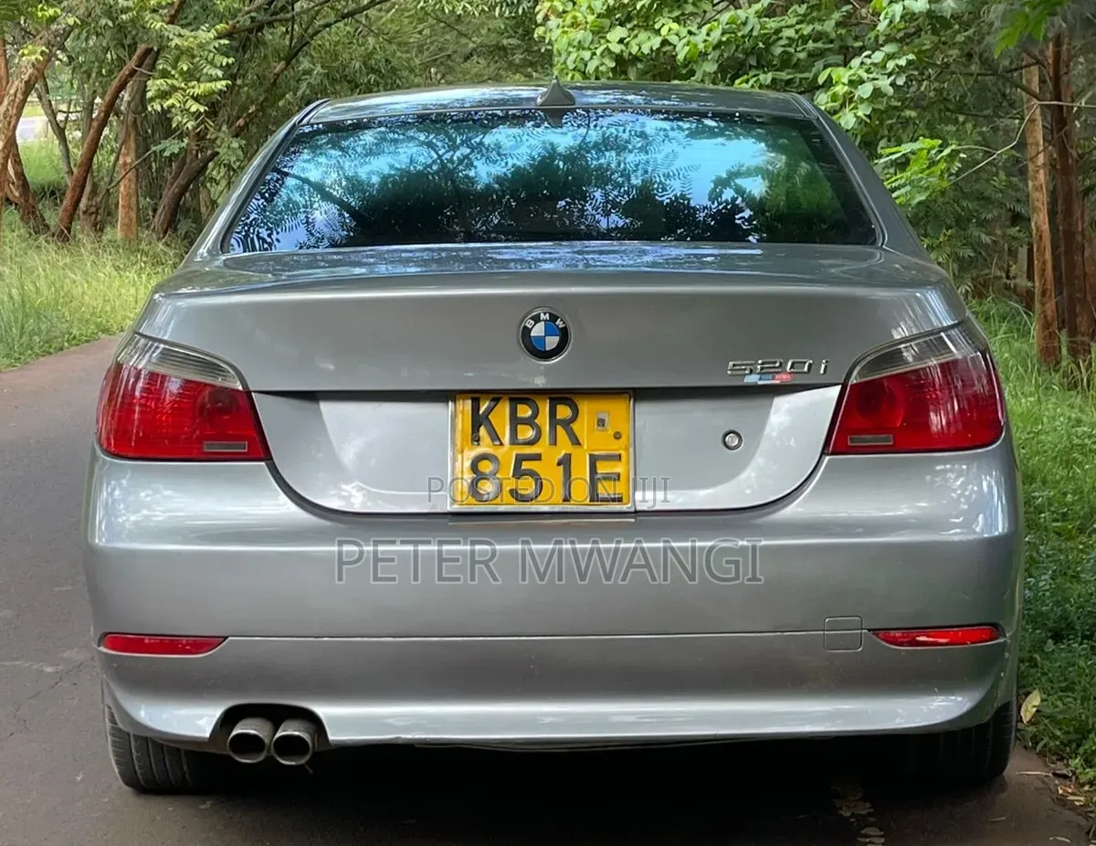 BMW 520i 2004 Silver