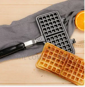 Non Stick Waffle Pan With Insulated Handle