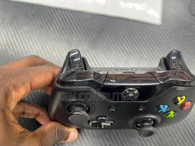 Xbox Gaming Pad - main view