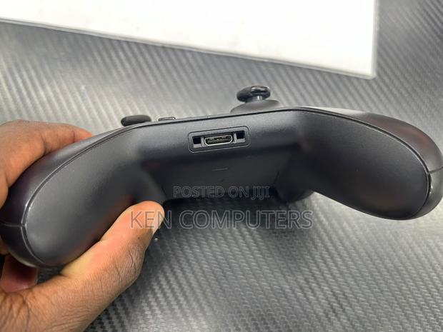 Xbox Gaming Pad - thumbnail 2