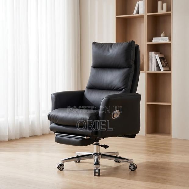 Office : Executive Office Chair With High-Back Design - thumbnail 4