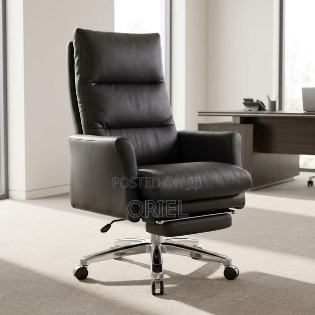 Office : Executive Office Chair With High-Back Design - thumbnail 12