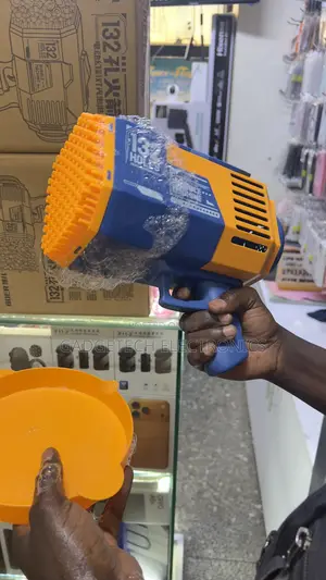 132 Holes Rechargeable Bubbles Machine