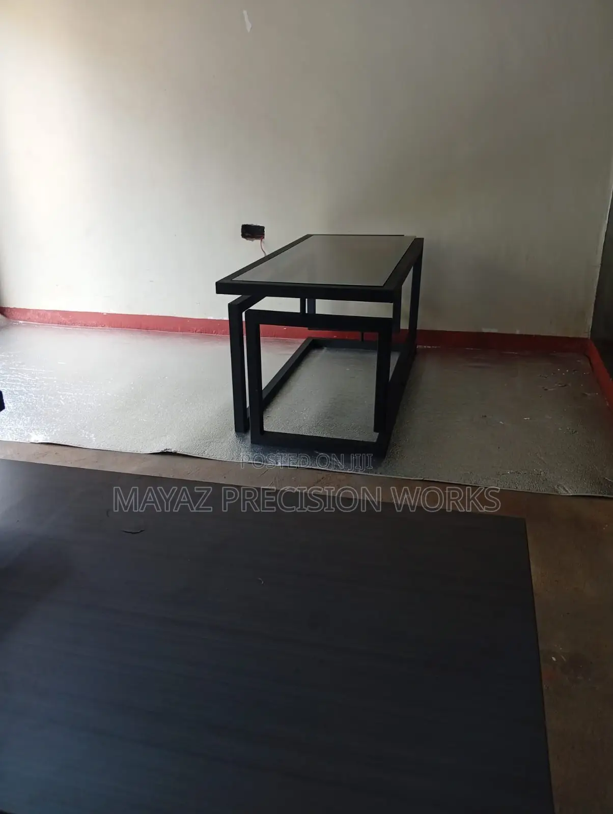 Infinity Table