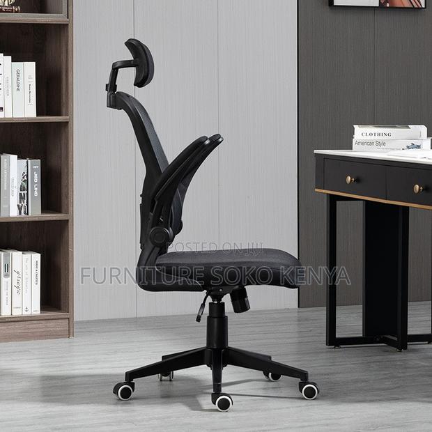 Office Chair : Ergonomic High-Back Mesh Office Chair - thumbnail 4