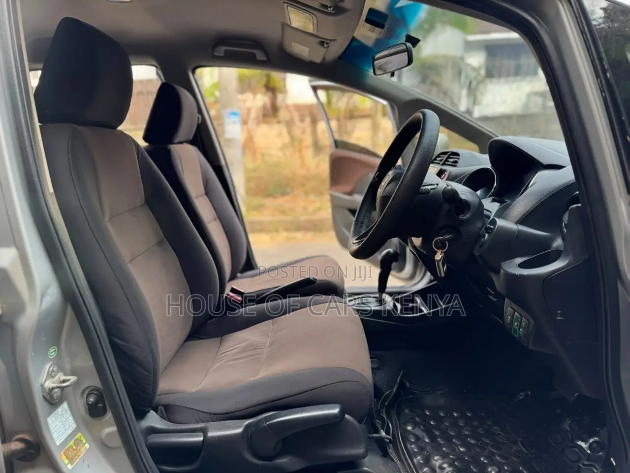 Honda Fit Shuttle 2012 Silver