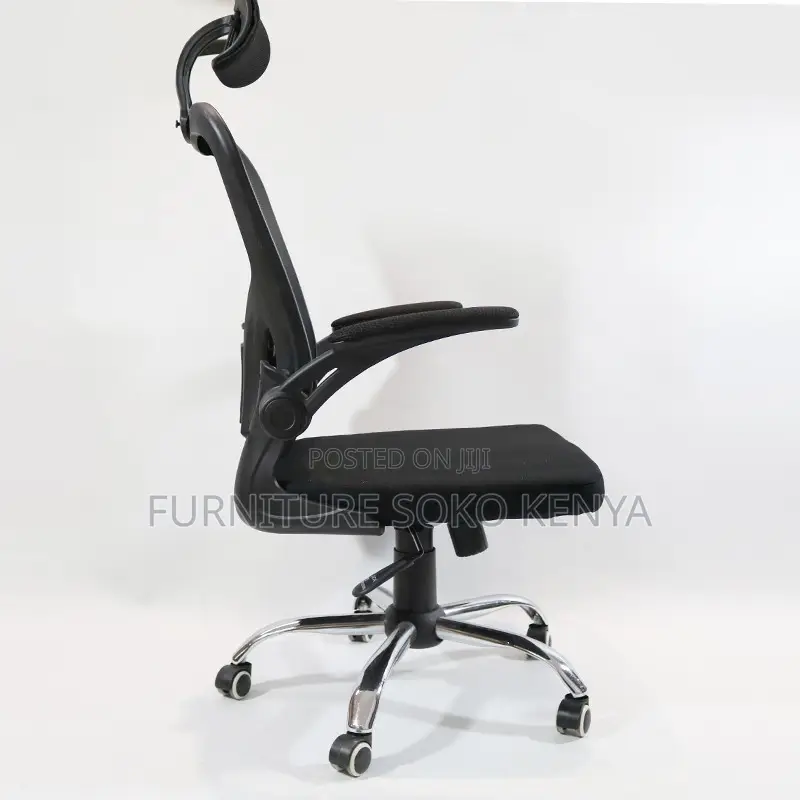Office Chair : Ergonomic High-Back Mesh Office Chair