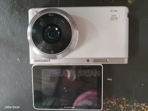 Sumsung Nx Mini Camera .