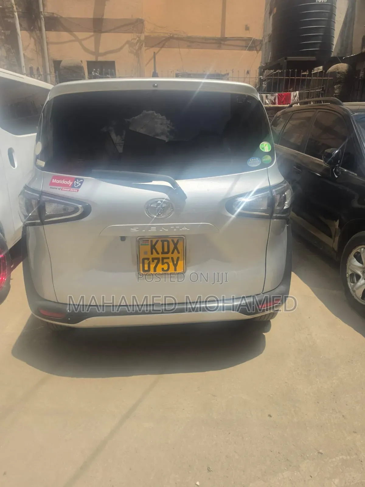 Toyota Sienta 2019 Silver