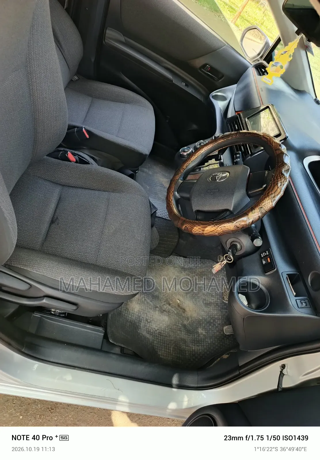 Toyota Sienta 2019 Silver