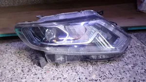 Xenon Headlights Nissan Xtrail NT32 2015