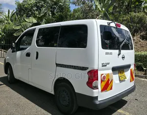 Nissan NV200 2019 White