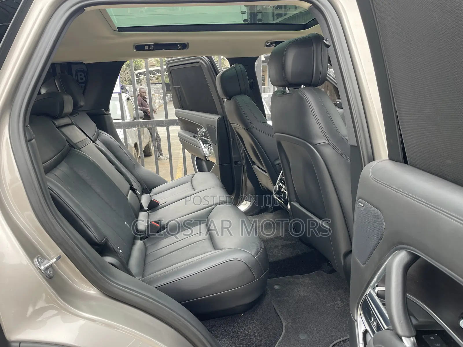 Rover 400 2022 Gray