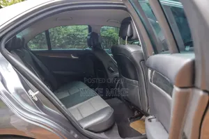 Mercedes-Benz C200 2007 Gray