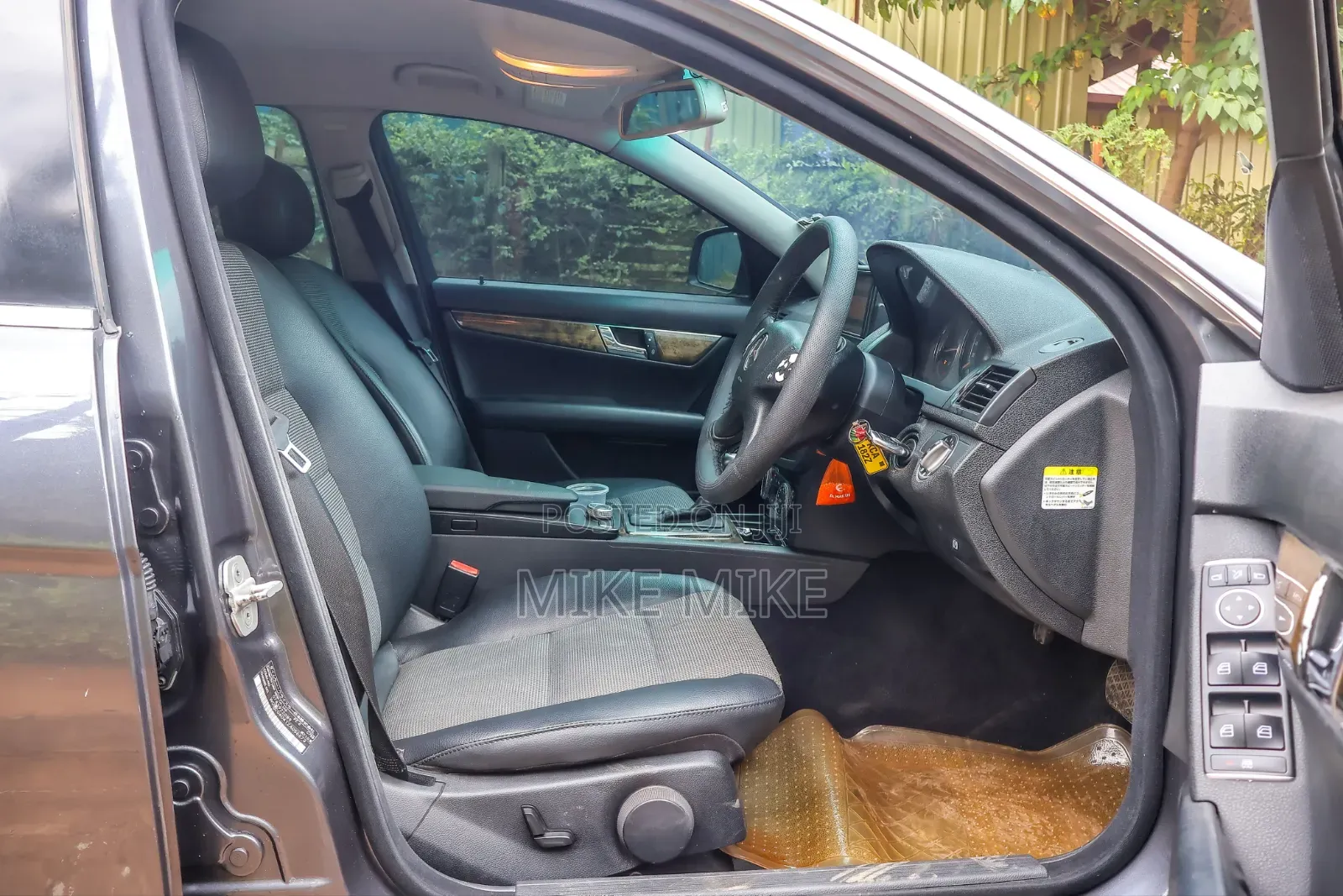 Mercedes-Benz C200 2007 Gray