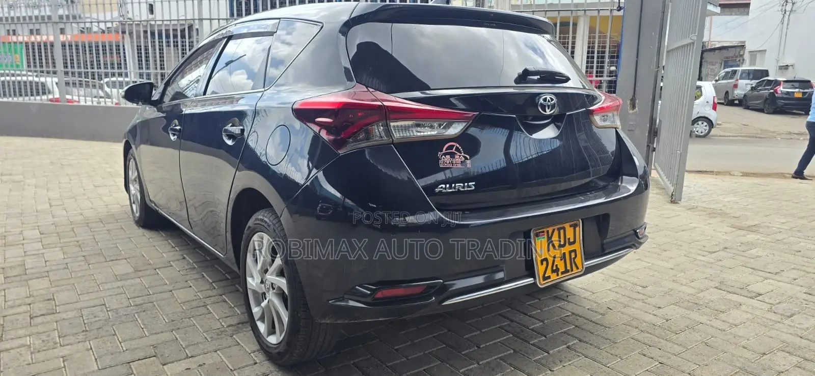 Toyota Auris 2017 Silver