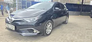 Toyota Auris 2017 Silver