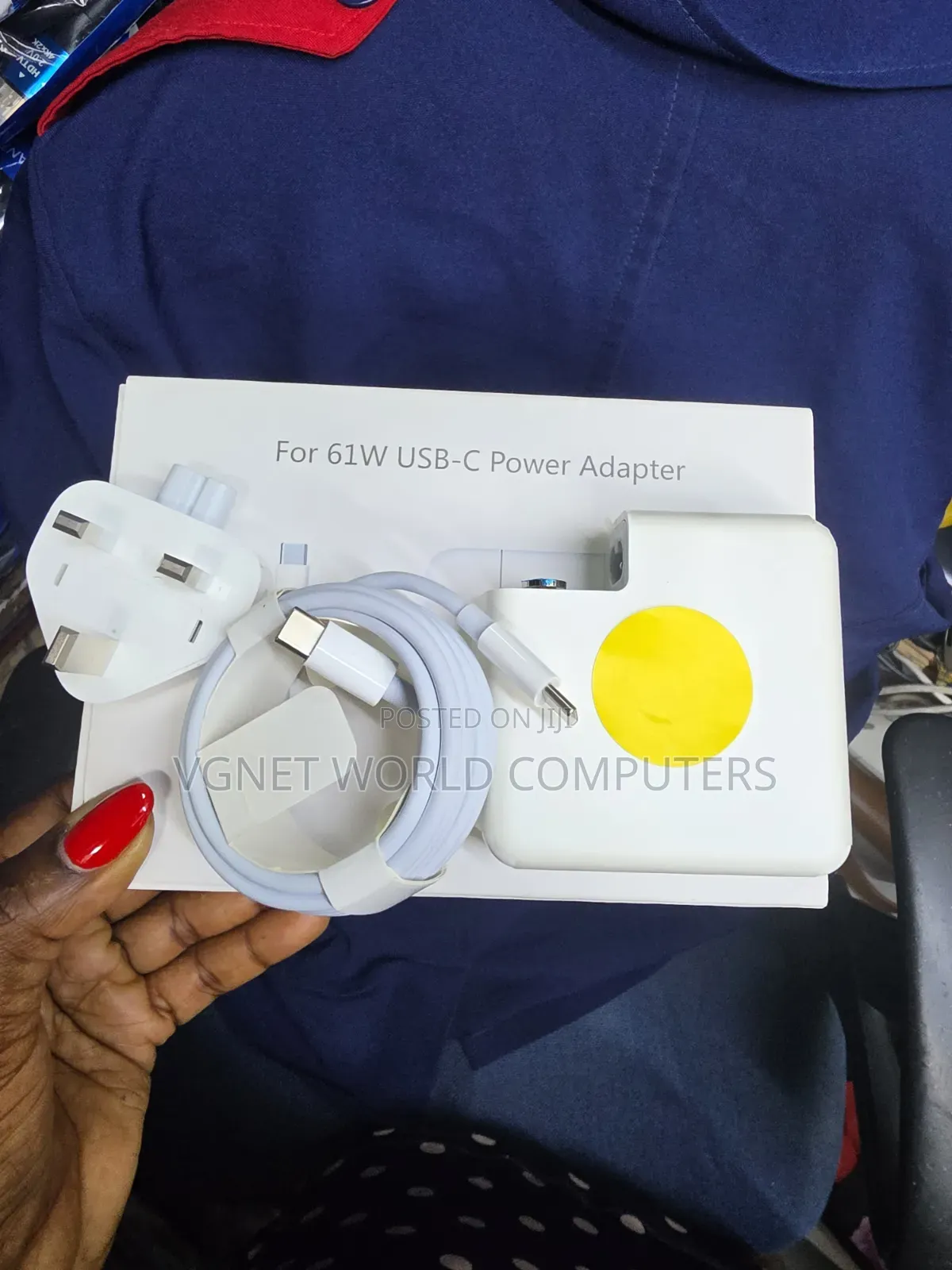Macbook/Apple 61w USB-C Power Adapter Complete