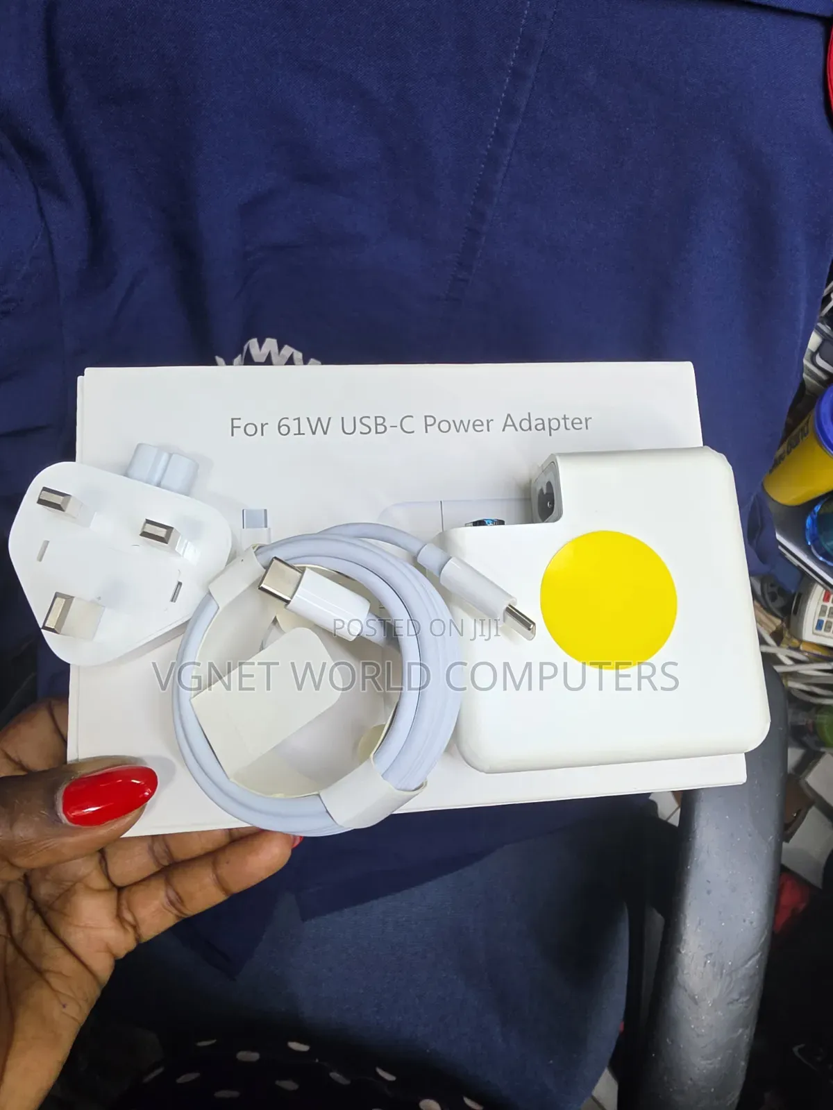 Macbook/Apple 61w USB-C Power Adapter Complete
