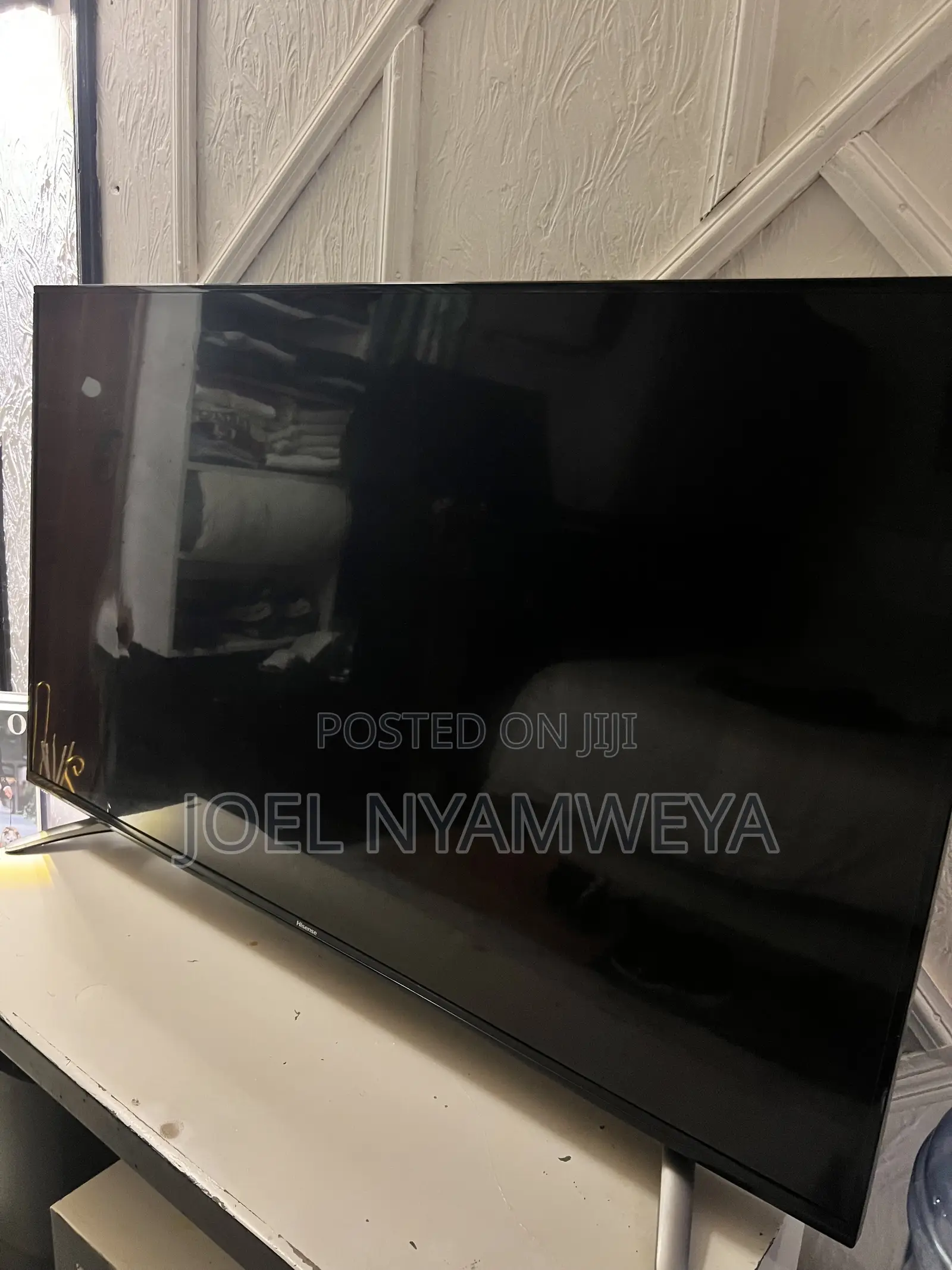 55 Inch Hisence