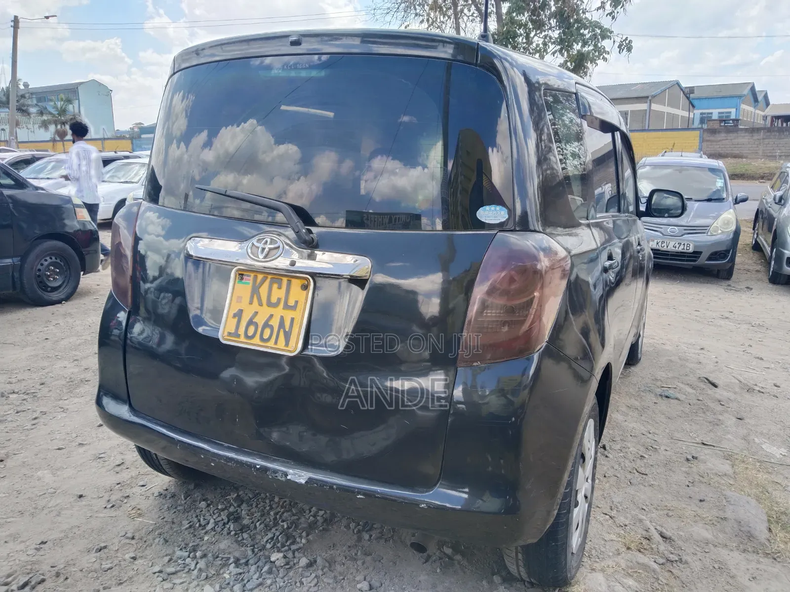 Toyota Ractis 2009 Black