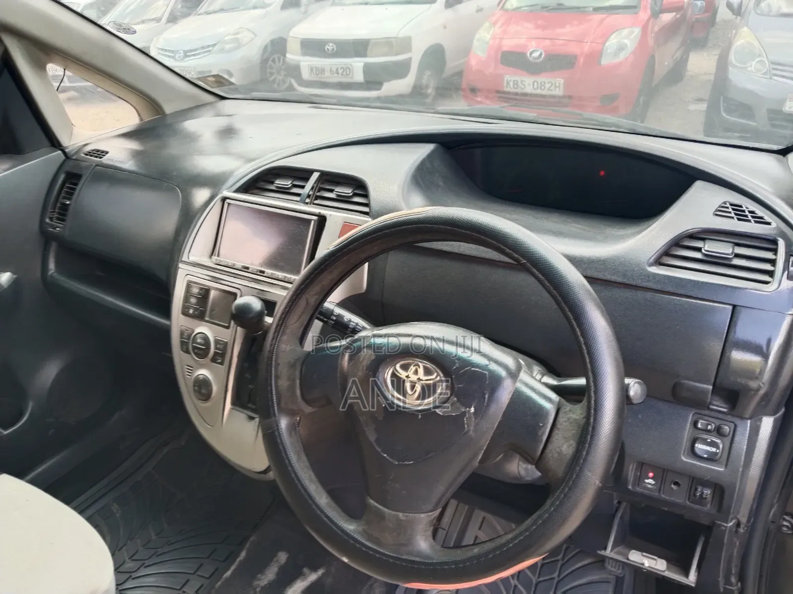 Toyota Ractis 2009 Black