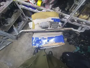 Suzuki Swift Front Wiper Motor With Linkage Assembly