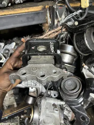 Engine Mountain Suzuki Alto