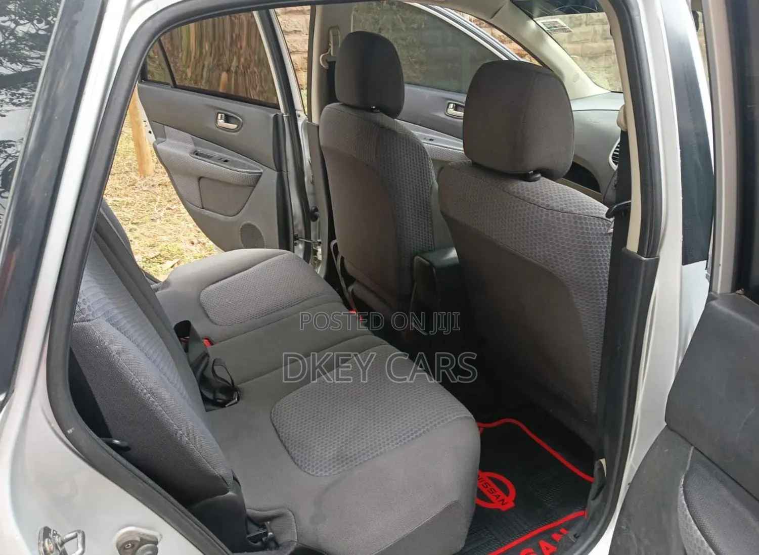 Nissan Wingroad 2009 Silver