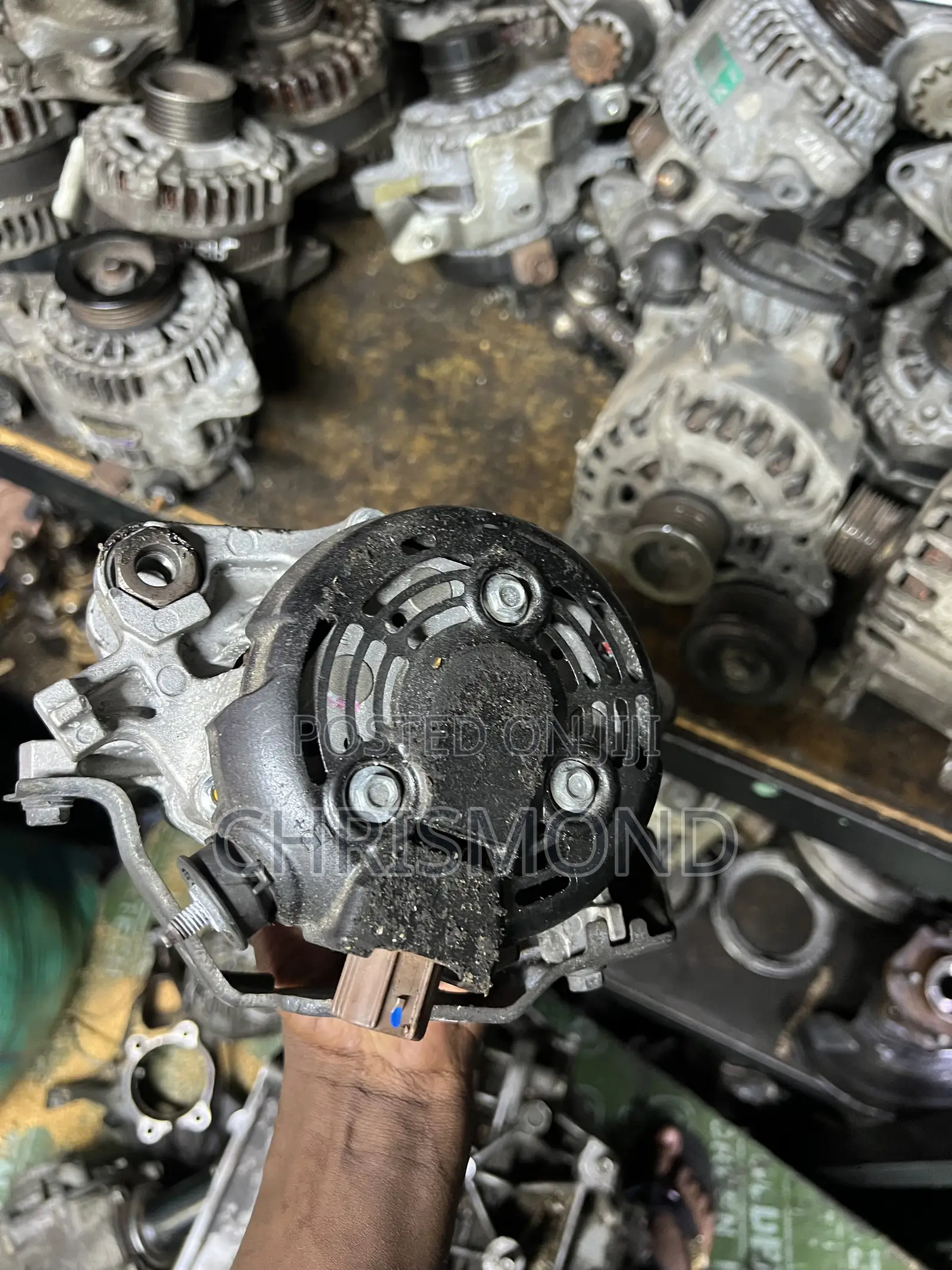 Alternator 1kr Vits, Passo