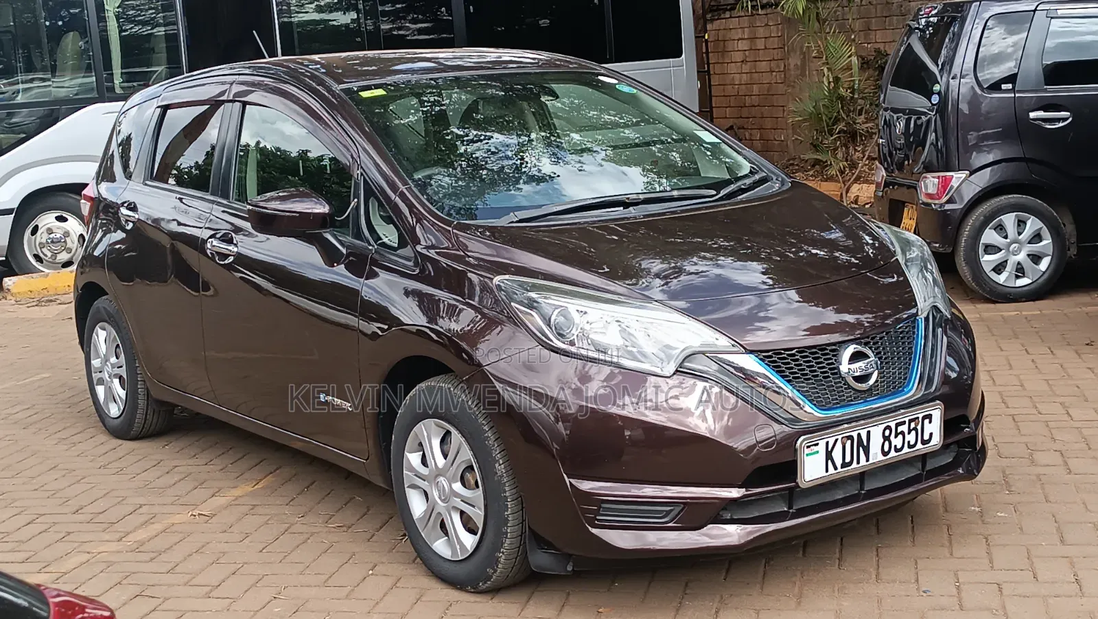 Nissan Note 2017 Burgundy
