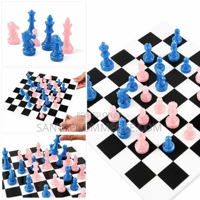 Portable Magnetic Chess Set
