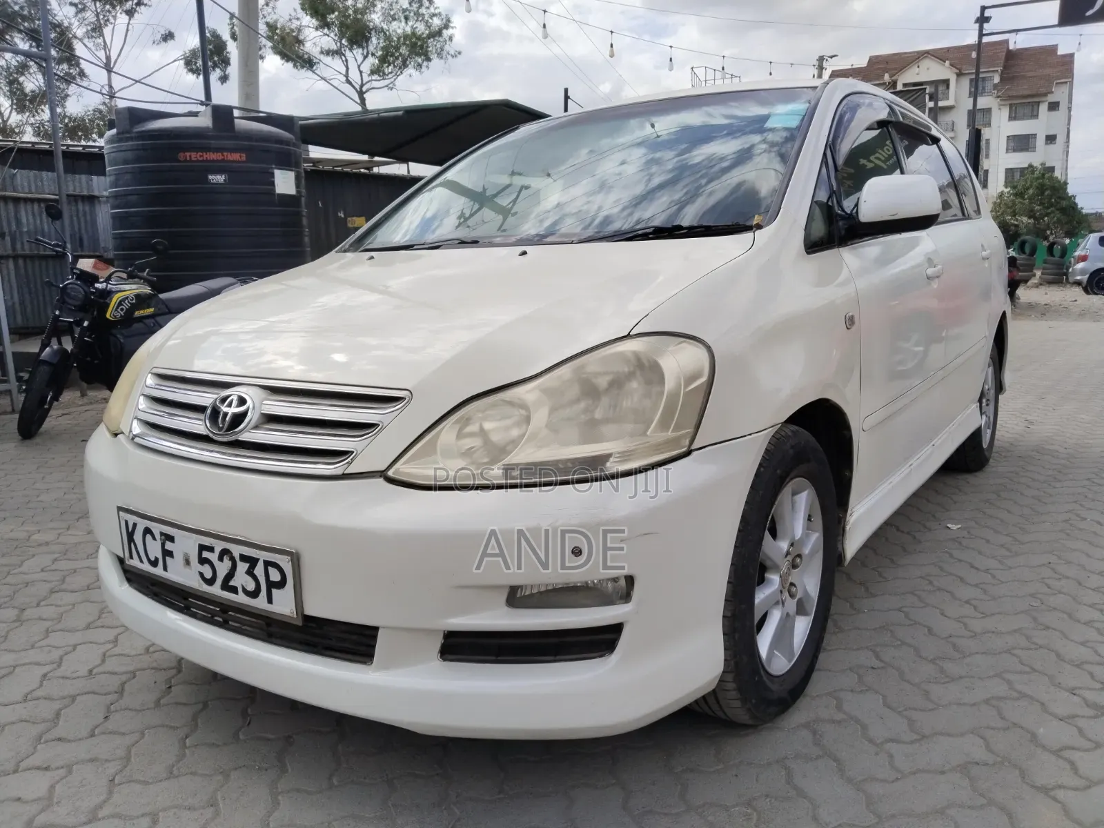 Toyota Ipsum 2009 Pearl