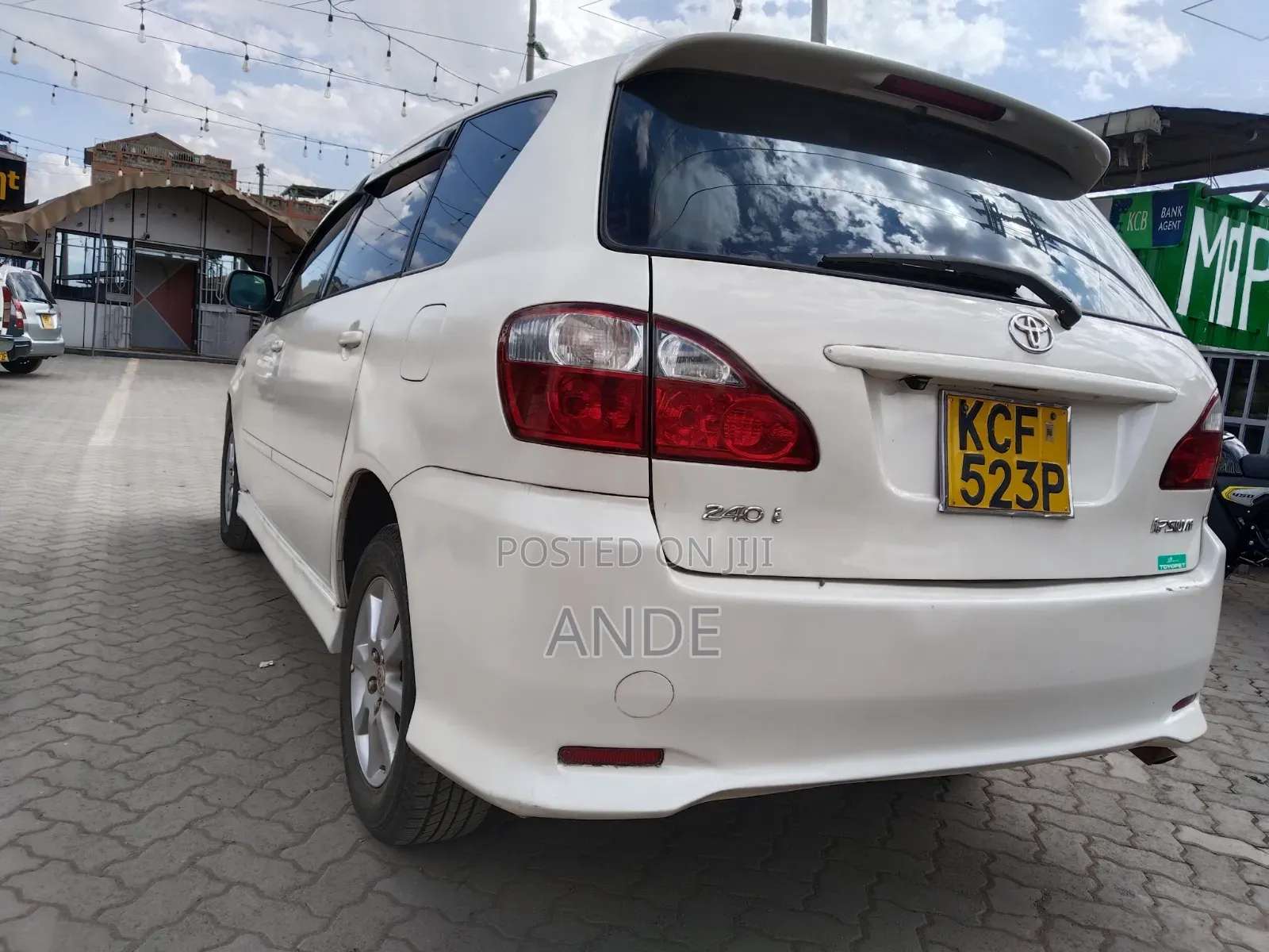 Toyota Ipsum 2009 Pearl