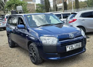 Toyota Succeed 2017 Blue