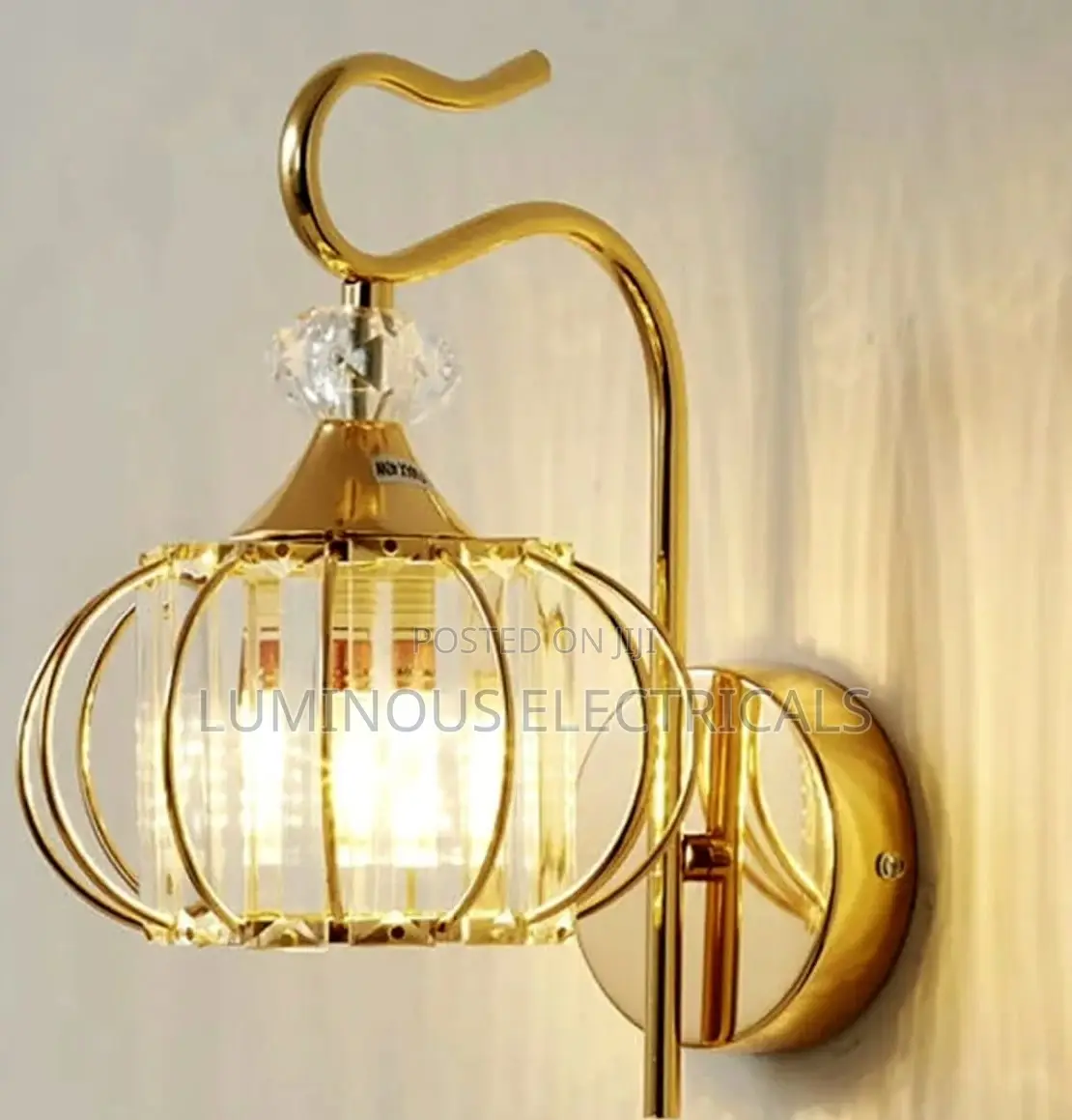 Luxury Gold Crystal Wall Lamp Modern Decorative Wall Sconce