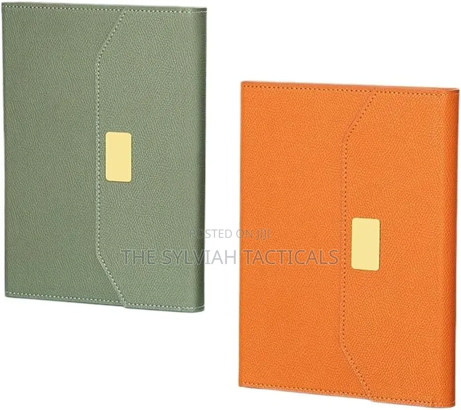 *Leather-Bound Notebook With Button Closure - Lined - 192 Pages