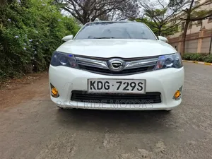 Toyota Corolla Fielder 1.5 Petrol FWD 2015 Pearl