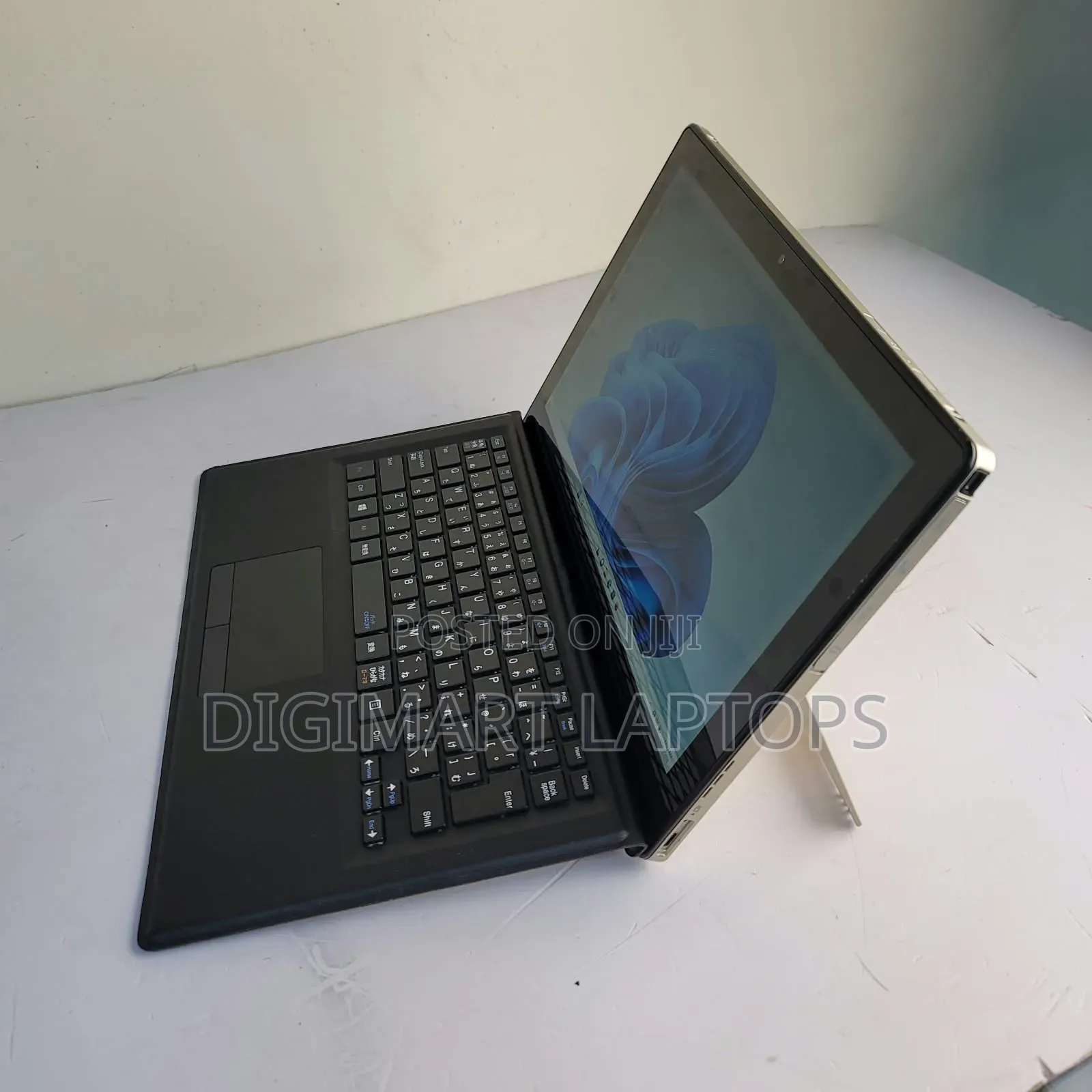 Laptop NEC 8GB Intel Core i5 SSD 128GB