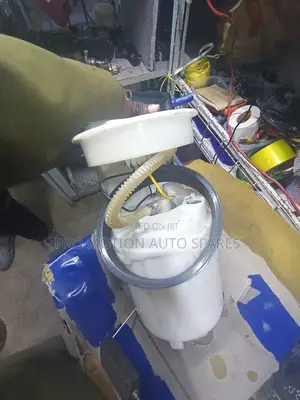 Volkswagen / Audi Fuel Pump Assembly With Sender Unit