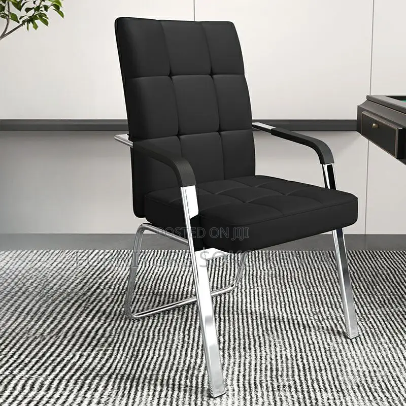 Office Chair : Modern Black Leather Executive Visitor Chair