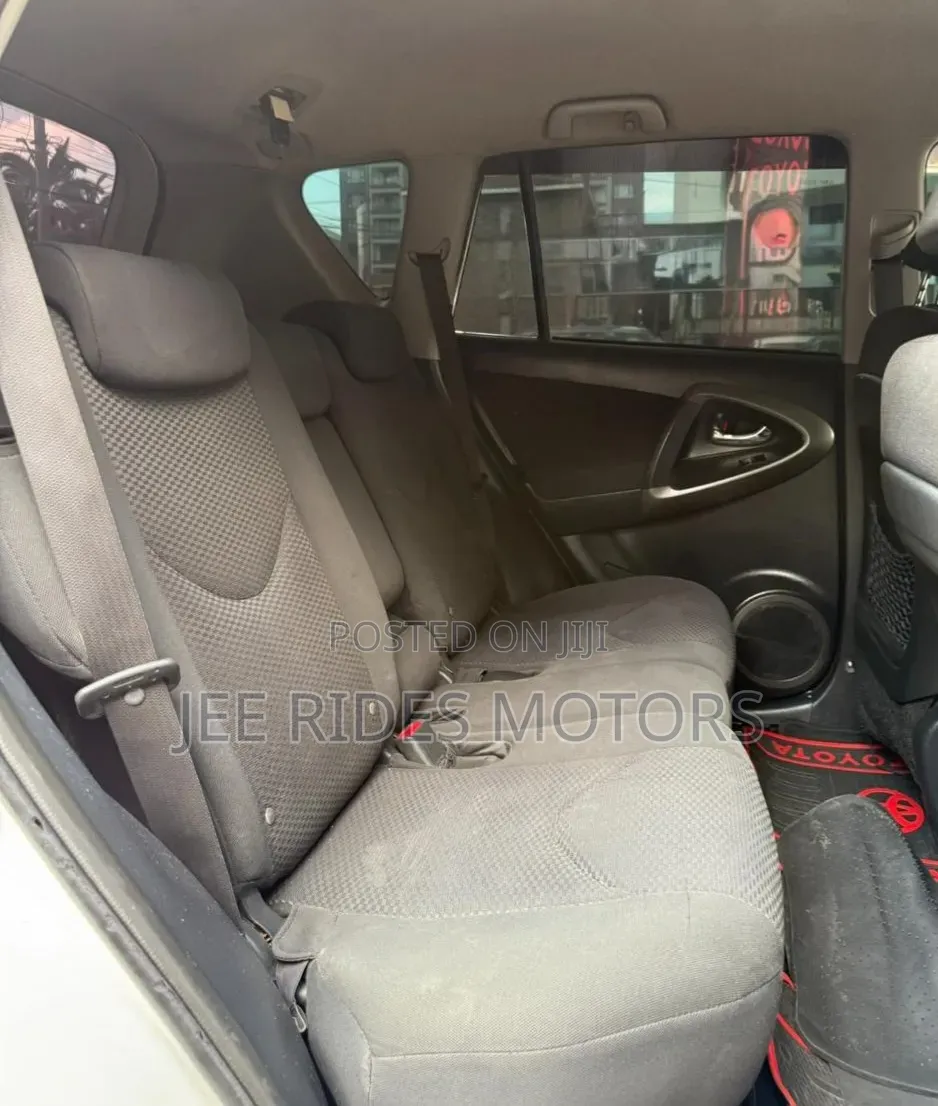 Toyota RAV4 2014 Off white