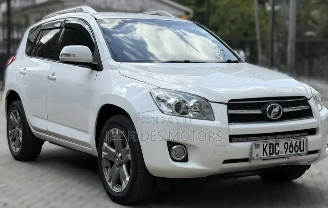 Toyota RAV4 2014 Off white