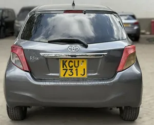 Toyota Vitz 2012 Gray