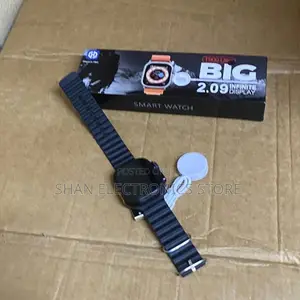 Fashionable Large Display T900 Ultra Smart Wrist Accessory